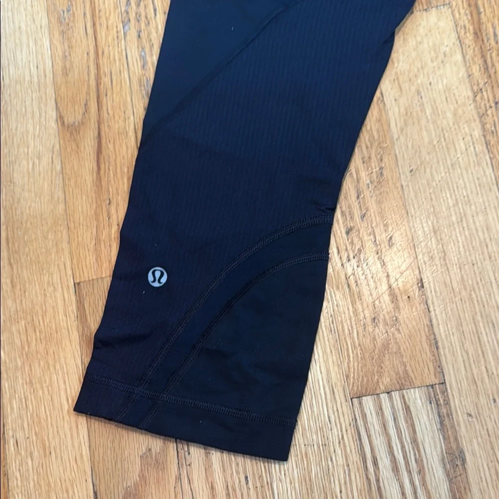 Lululemon Black Capri Leggings Womens 8